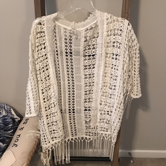 Forever 21 lace cover up - Picture 1 of 1